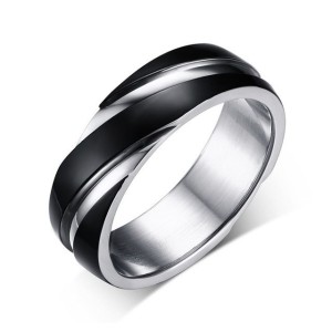 Anillo para hombre en acero inoxidable con franjas negras