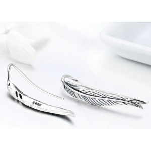 Aretes largos en forma de hojas en plata Aretes largos en forma de hojas en plata