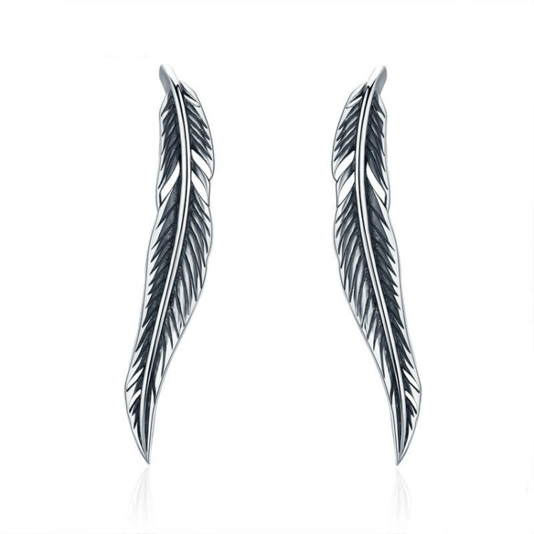 Aretes largos en forma de hojas en plata Aretes largos en forma de hojas en plata