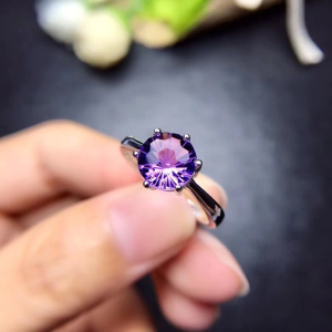 Anillo de compromiso amatista en plata