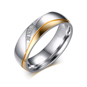 Argollas de matrimonio franja dorada y zirconias en acero inoxidable