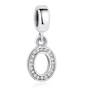 Dije con collar de letra inicial en plata Dije con collar de letra inicial en plata
