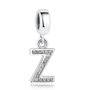Dije con collar de letra inicial en plata Dije con collar de letra inicial en plata