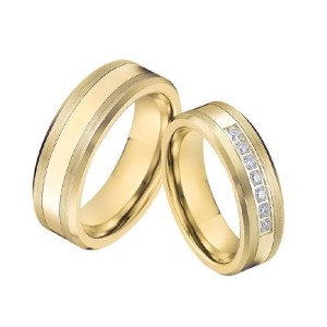 Argollas de matrimonio en tungsteno doradas