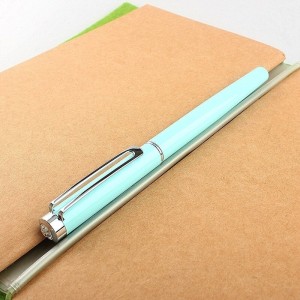 Pluma estilográfica personalizada color pastel