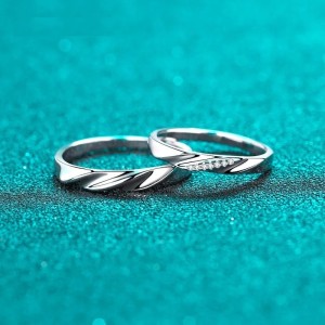 Argollas de matrimonio en plata onduladas - argollas de boda - alianzas