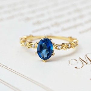 Anillo de compromiso en plata y baño de oro - Anillo en forma de tiara