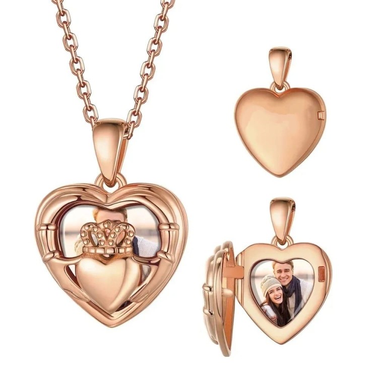 Collar relicario claddagh personalizable en plata Collar relicario claddagh personalizable en plata