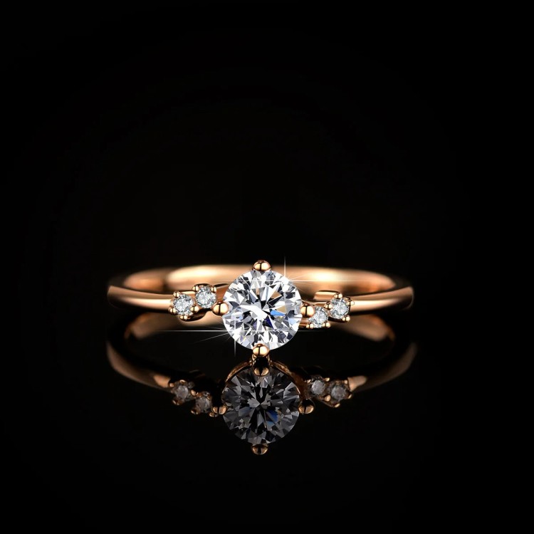 Anillo de compromiso en plata con moissanita - anillo para boda en plata Anillo de compromiso en plata con moissanita - anillo para boda en plata