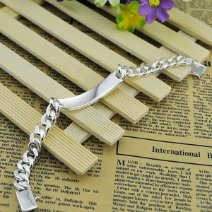 Pulsera en acero para mujer personalizable - Manilla para grabar texto Pulsera en acero para mujer personalizable - Manilla para grabar texto