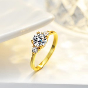 Anillo de compromiso en plata con moissanita - anillo para boda en plata Anillo de compromiso en plata con moissanita - anillo para boda en plata