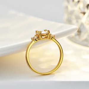 Anillo de compromiso en plata con moissanita - anillo para boda en plata Anillo de compromiso en plata con moissanita - anillo para boda en plata